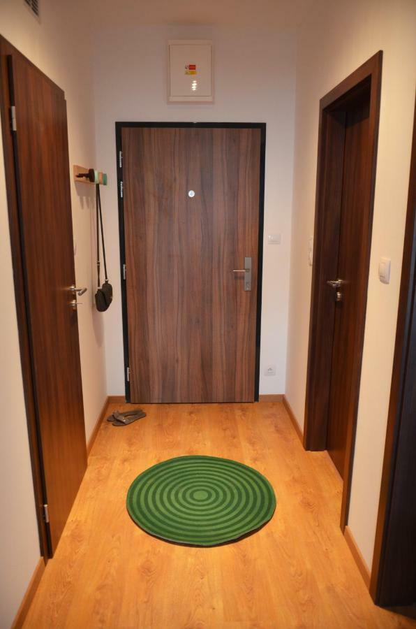 Brand New Apartment. Parking Spot Included! Bratislava Exteriör bild